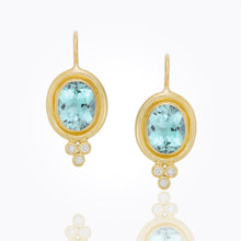 Load image into Gallery viewer, 18K Classic Oval Faceted Earrings with diamond granulation- 8X6mm
