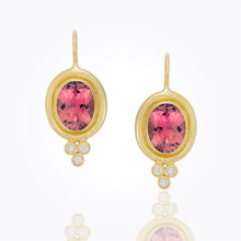 Load image into Gallery viewer, 18K Classic Oval Faceted Earrings with diamond granulation- 8X6mm
