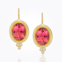 Load image into Gallery viewer, 18K Classic Faceted Oval Earrings with diamond granulation - 10X8
