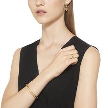 Load image into Gallery viewer, 18K Cosmos Bracelet
